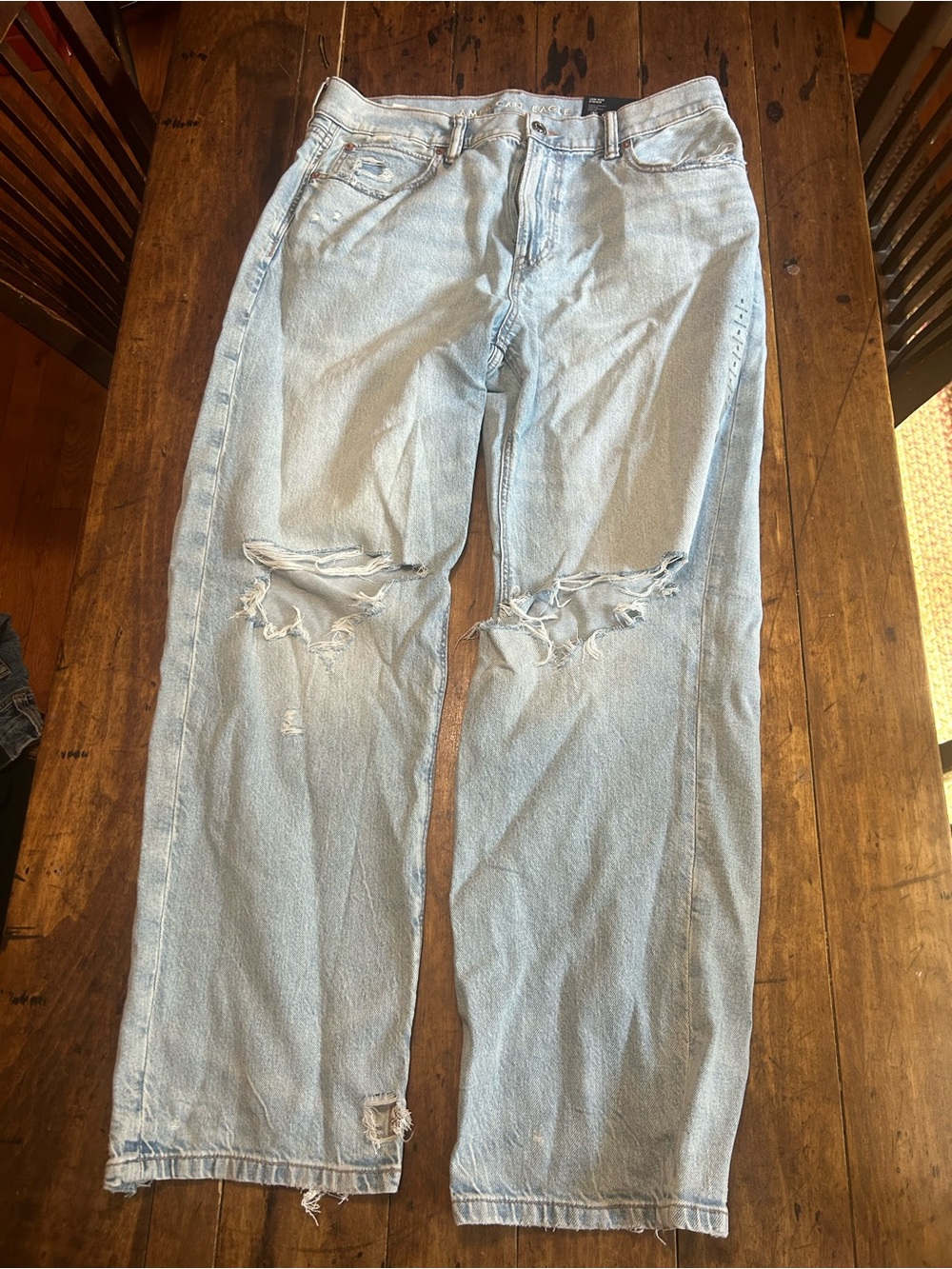American Eagle Outfitters Light Blue Distressed Straight Leg Jeans